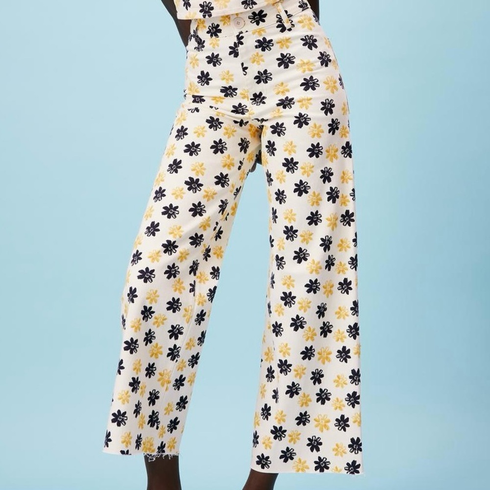 Zara Yellow and Black Floral Wide Leg Marine Straight Jean/Pant